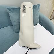 Givenchy 4G Logo Boots in White - 5