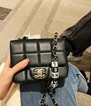 Chanel 23C Mini Shoulder Bag in Black 17x14 x7cm - 6