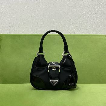 Prada Re-Edition 2002 Moon Bag in Black Re-Nylon 22.5x16x7.5cm