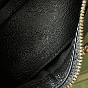 Gucci Aphrodite Small Shoulder Bag in Black 25x19x7cm - 5