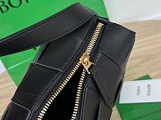Bottega Veneta Brick Cassette Shoulder Bag in Black 28x14x10cm - 5
