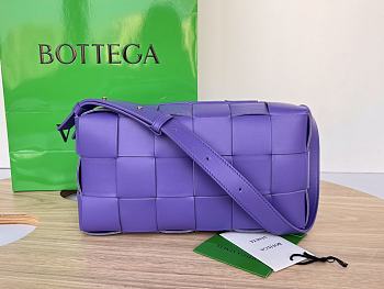 Bottega Veneta Brick Cassette Shoulder Bag in Purple 28x14x10cm