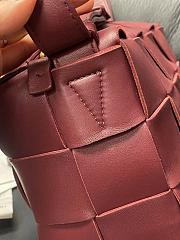 Bottega Veneta Brick Cassette Shoulder Bag in Rose gold 28x14x10cm - 6