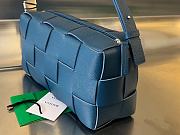 Bottega Veneta Brick Cassette Shoulder Bag in Blue 28x14x10cm - 5