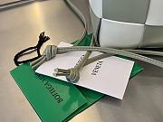 Bottega Veneta Cassette Leather Bucket Bag 18x14x14cm - 5