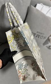 Dior Large Book Tote White Multicolor Rêve d'Infini Embroidery 42x35x18.5cm - 3