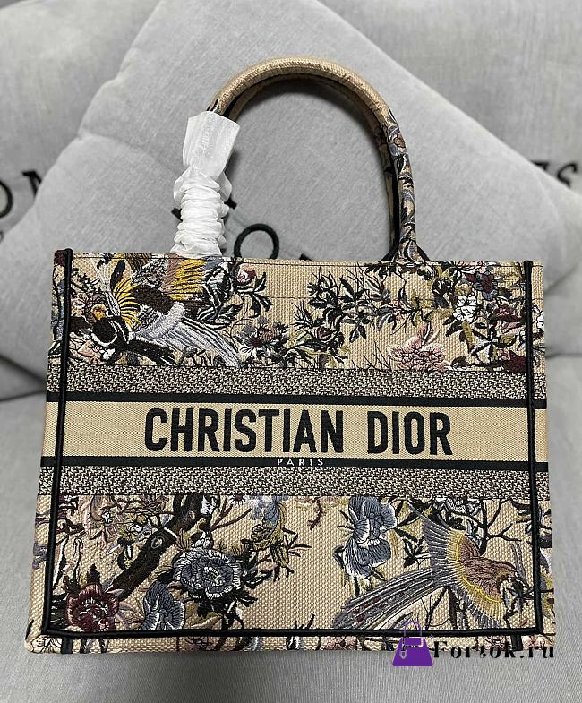 Dior Book Tote Bag Jadin D’Hiver Embroidery in Beige 36x27.5x16.5cm - 1