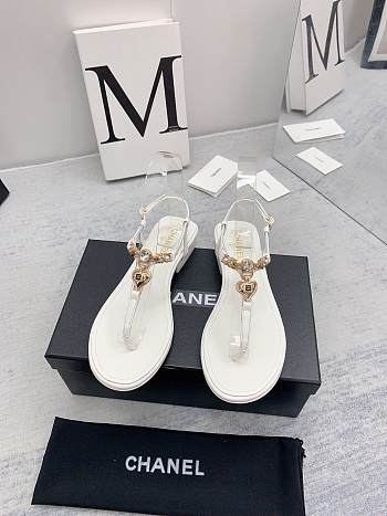 Chanel Sandals In White For Women