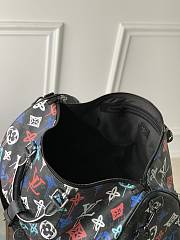 Louis Vuitton Keepall Bandoulière Monogram Eclipse Bag 50x29x23cm - 4