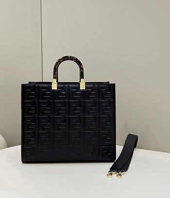 Fendi Embossed Leather Tote Bag in Black 37x13.5x32cm