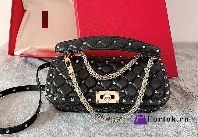 Valentino Garavani Rockstud Spike Quilted Leather Shoulder Bag in Black - 1
