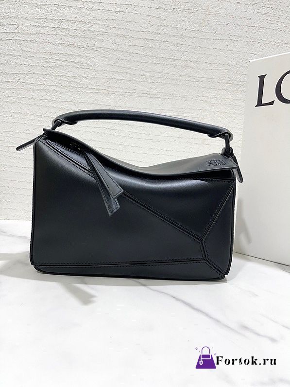 Loewe Puzzle Bag in Black 24x16x10cm - 1