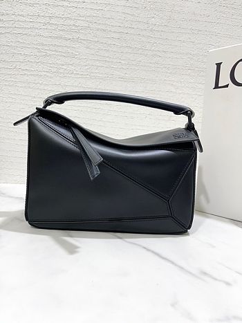 Loewe Puzzle Bag in Black 24x16x10cm