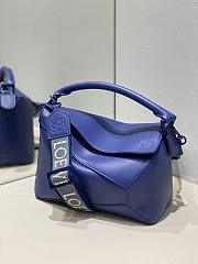 Loewe Puzzle Edge Blue Bag in Satin Calfskin 24x10.5x16.5cm - 4