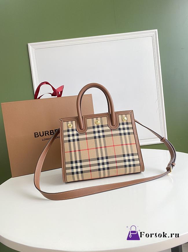 Burberry Brown Title Vintage Check Mini Tote Bag 26x13.5x20cm - 1