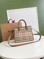 Burberry Brown Title Vintage Check Mini Tote Bag 26x13.5x20cm - 1