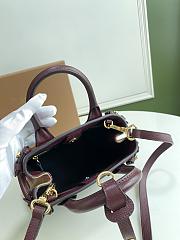 Burberry The Banner Shoulder Bag in Red 22x12x17cm - 2