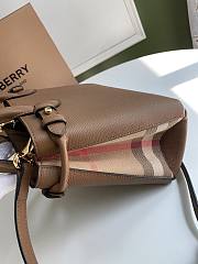 Burberry The Banner Shoulder Bag in Brown 26cm - 4