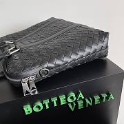 Bottega Veneta Leather Intrecciato Bag in Black 39x30.5x11cm - 5