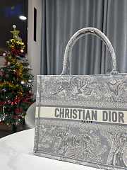 Dior Grey Embroiderded Reserve Book Tote Bag 41.5cm - 4