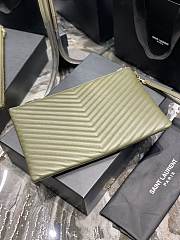 Saint Laurent Monogram Clutch in Green 30×21.5×2cm - 6