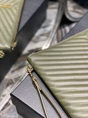 Saint Laurent Monogram Clutch in Green 30×21.5×2cm - 3