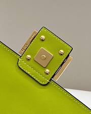 Fendi Baguette FF Logo Bag in Green 26x5x13cm - 5