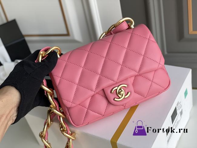 Chanel Flap Bag Pink Bag 17x21x6cm - 1