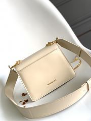 Bvlgari Serpenti Forever Maxi Chain Top Handle Bag in White 20x14x8.5cm - 3