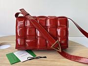 Bottega Veneta Padded Cassette Leather Shoulder Bag in Red 26x18x8cm - 1