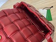 Bottega Veneta Padded Cassette Leather Shoulder Bag in Red 26x18x8cm - 5