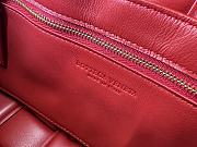 Bottega Veneta Padded Cassette Leather Shoulder Bag in Red 26x18x8cm - 2