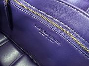 Bottega Veneta Padded Cassette Leather Shoulder Bag in Purple 26x18x8cm - 2