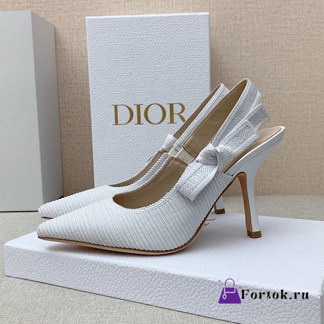 Dior J'Adior Slingback Pumps In White Cotton Embroidery - 1