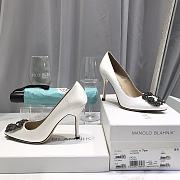 Manolo Blahnik White High Heels Diamond Buckle - 6