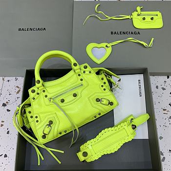 Balenciaga Neo Cagole Bag in Green 26x13x18cm