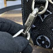 Louis Vuitton Mini Soft Trunk Handbag in Black 21368 18.5x13x8cm - 3
