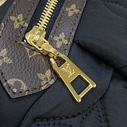 Louis Vuitton Pillow Maxi Belt Bag in Black M20971 44x24x7cm - 4