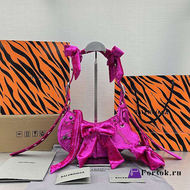 Balenciaga Le Cagole XS Shoulder Bag Pink Velvet 26x16x9.9cm - 1
