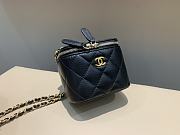 Chanel Small Classic Box On Chain Lambskin Black 8.5x11x7cm - 6