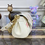 Louis Vuitton Favorite White Bag M46393 24x14x9cm - 6