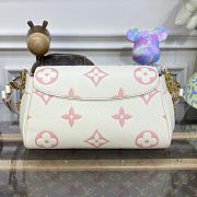 Louis Vuitton Favorite White Bag M46393 24x14x9cm - 3