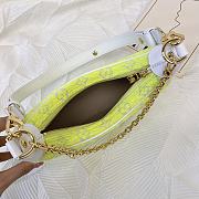 Louis Vuitton Loop Bag in Neon Yellow M81484 23×22×7cm - 4