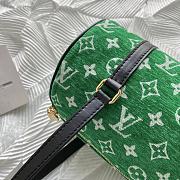 Louis Vuitton Papillon Trunk in Green 30×15×15cm - 2