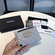 Chanel 19 Shiny Goatskin Quilted Card Holder Grey 7.5x11cm - 1