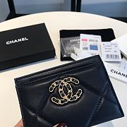 Chanel 19 Shiny Goatskin Quilted Card Holder Black 7.5x11cm - 6