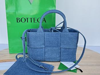 Bottega Veneta Arco Denim Tote Bag 25x16x8cm