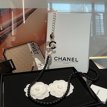 Chanel Goose 23C Black and White Pearl Necklace