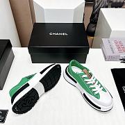 Chanel 2023 Sneaker in Green - 4