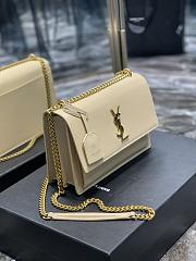 Saint Laurent Sunset Medium Leather Shoulder Bag in Beige Gold Hardware 22cm - 3